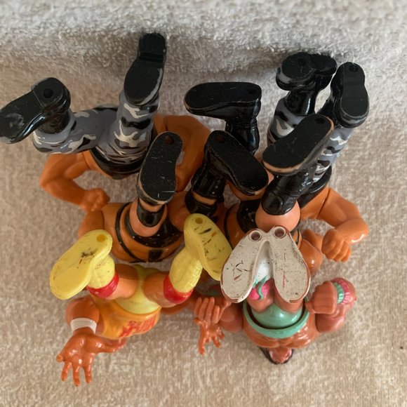 Vintage 90s WWF Ultimate Warrior Titan Sports Wrestling Action Figures Hasbro - Picture 10 of 11